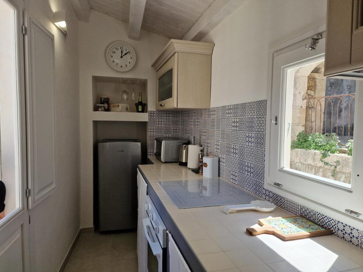 Ortigia Lifestyle 4 Seasons Villa Сиракуза Екстериор снимка